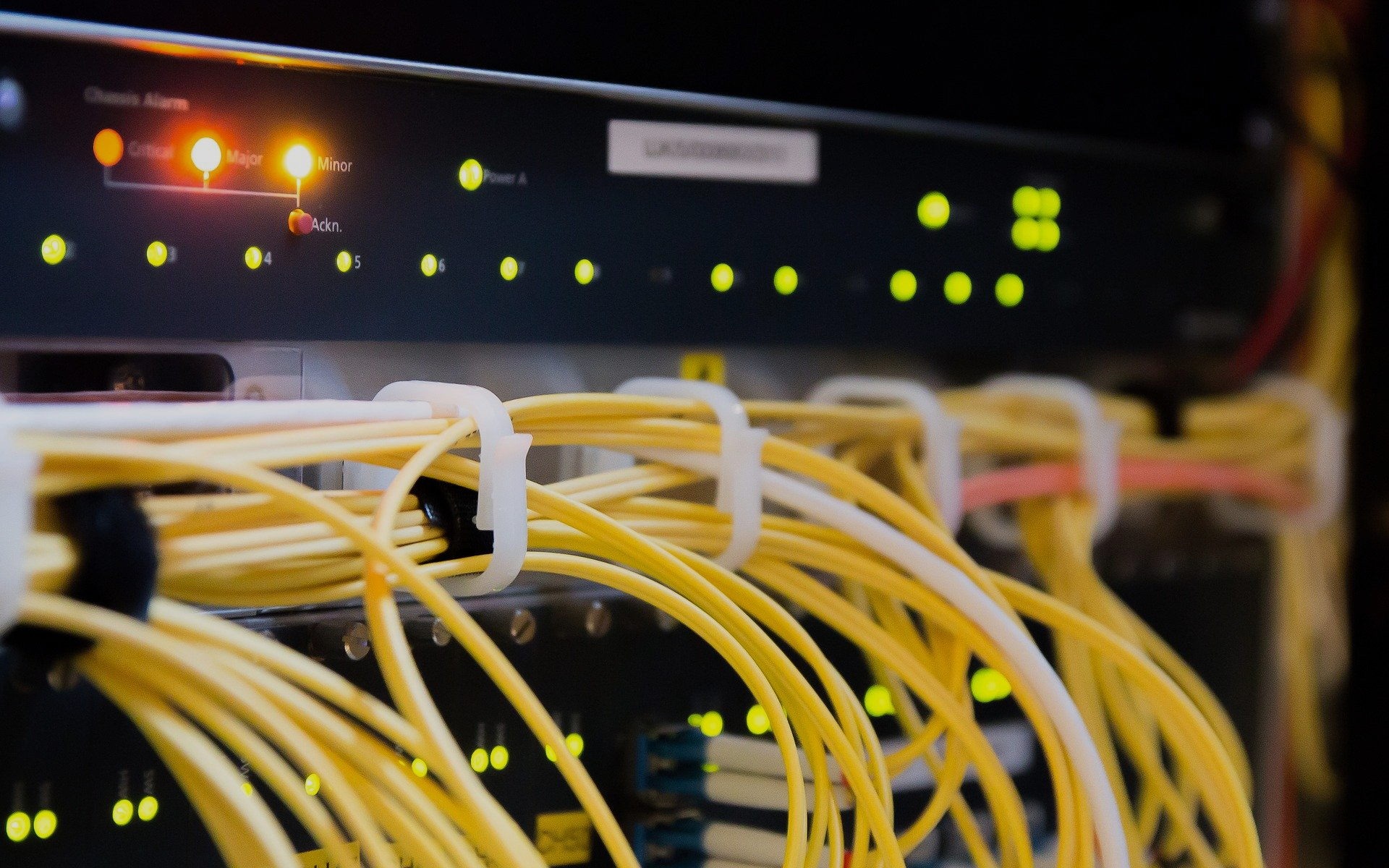 Sieci LAN radiowe WLAN Okablowanie strukturalne